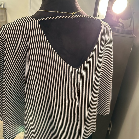 Casual Blouse - Picture 7 of 8